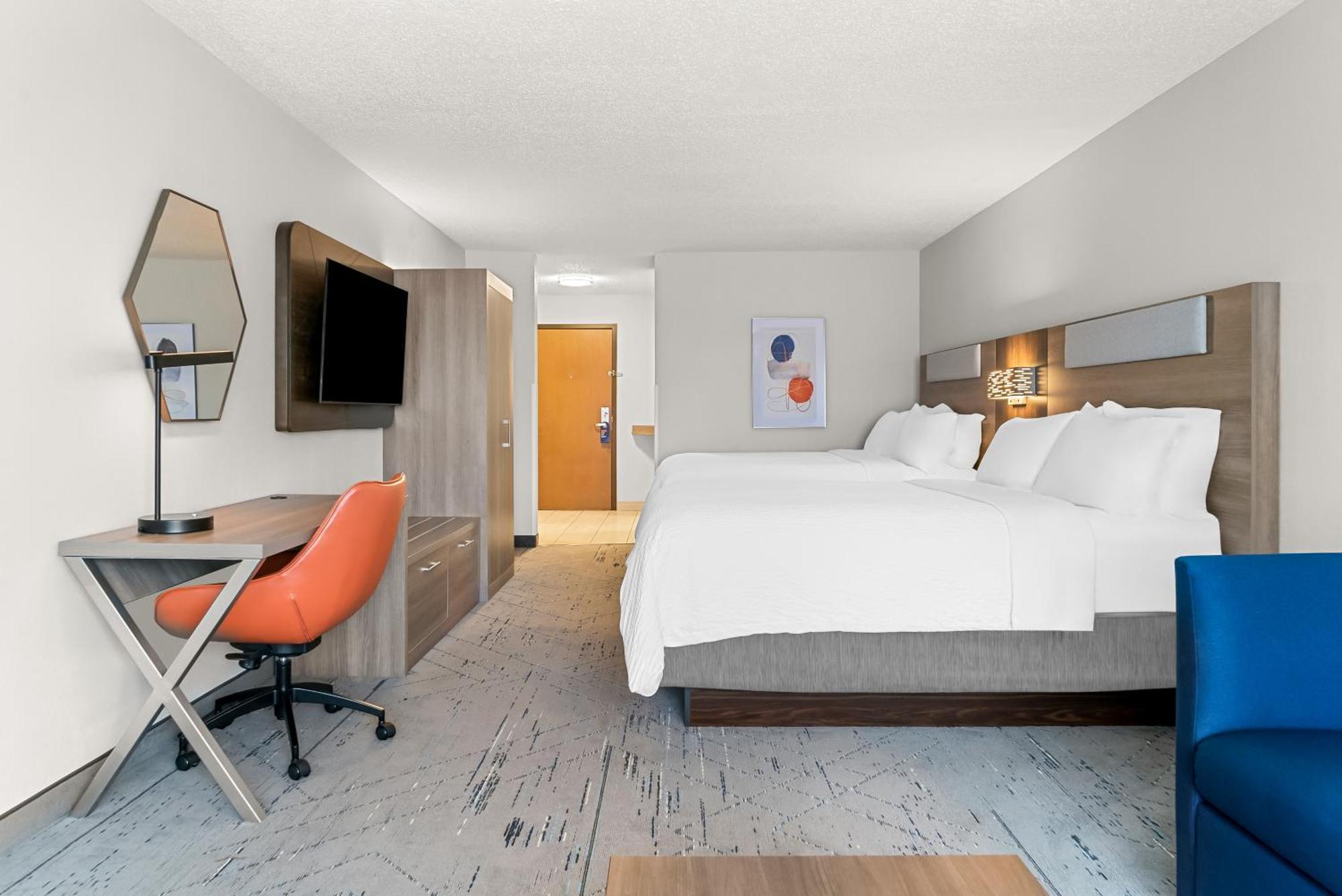 Holiday Inn Express & Suites - Detroit North - Roseville By Ihg Екстер'єр фото